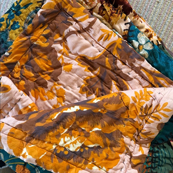 House of Hackney x Anthropologie Velvet Wilton Patchwork Quilt in Queen Size - Picture 8 of 9